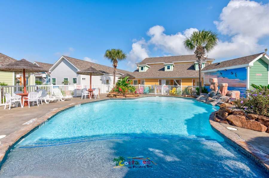Treasure Island, Resort Pools & Pirate Playground