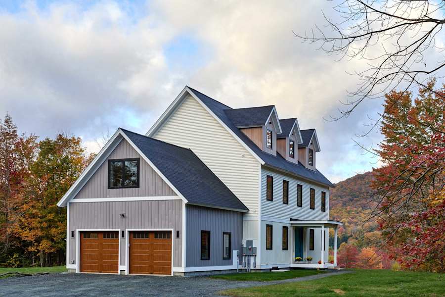 The exterior of a Portoro home, inspected and guest-ready before arrival